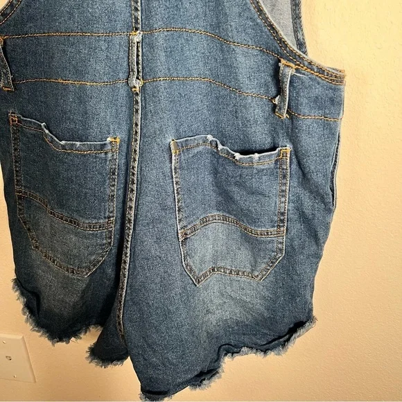 Love Tree Denim Distressed Short Overalls - Picture 11 of 16